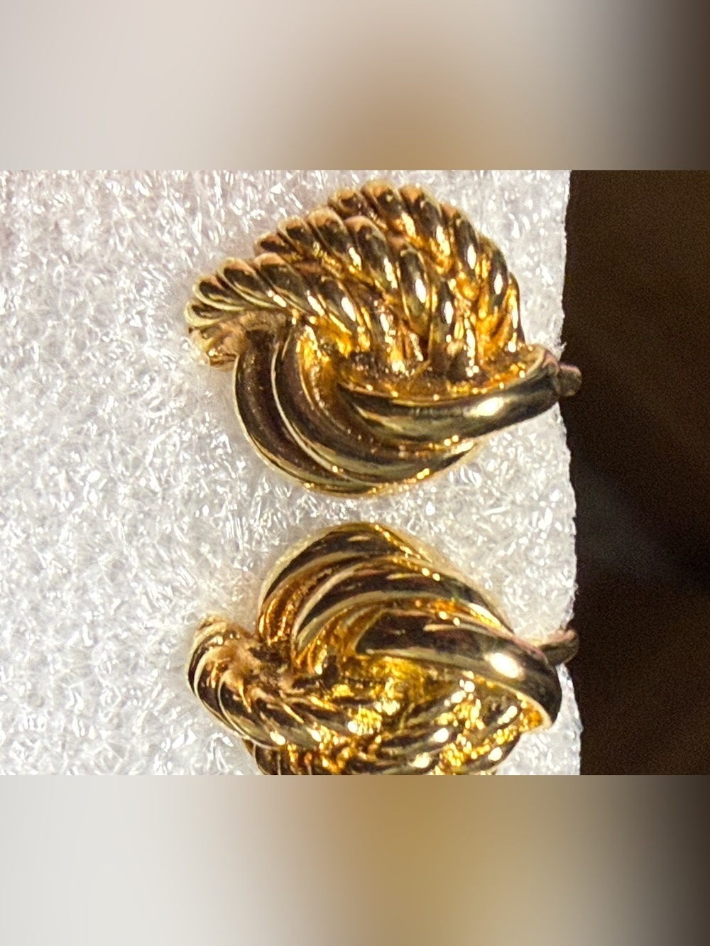 ✨ Authentic Vintage CHRISTIAN DIOR Gold Rope Knot Clip-On Earrings ✨